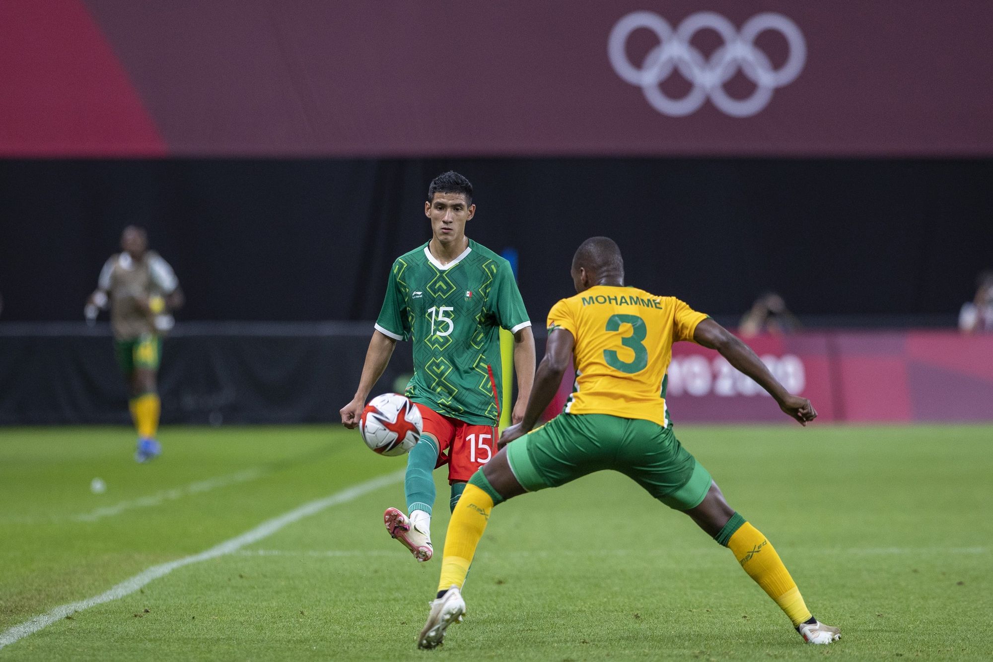 México golea a Sudáfrica y firma su pase a Cuartos de Final