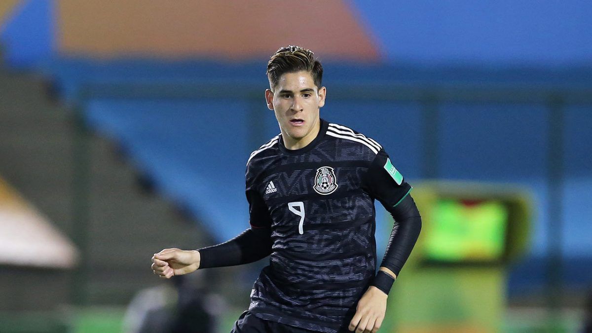¡Oficial! Santiago Muñoz firmó con el Newcastle United