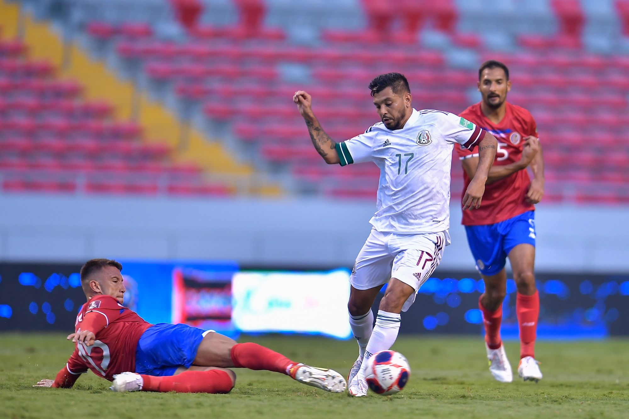 Por la mínima diferencia, México venció a Costa Rica