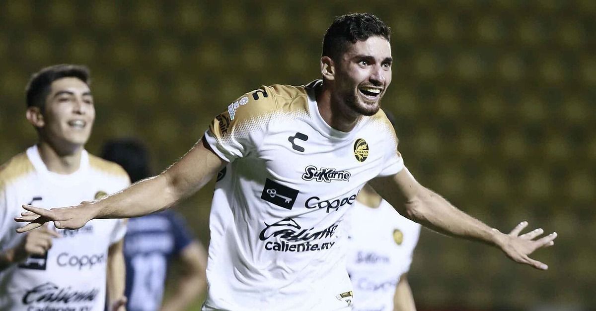 ¿Refuerzo? Paolo Yrizar fue registrado para jugar con Chivas