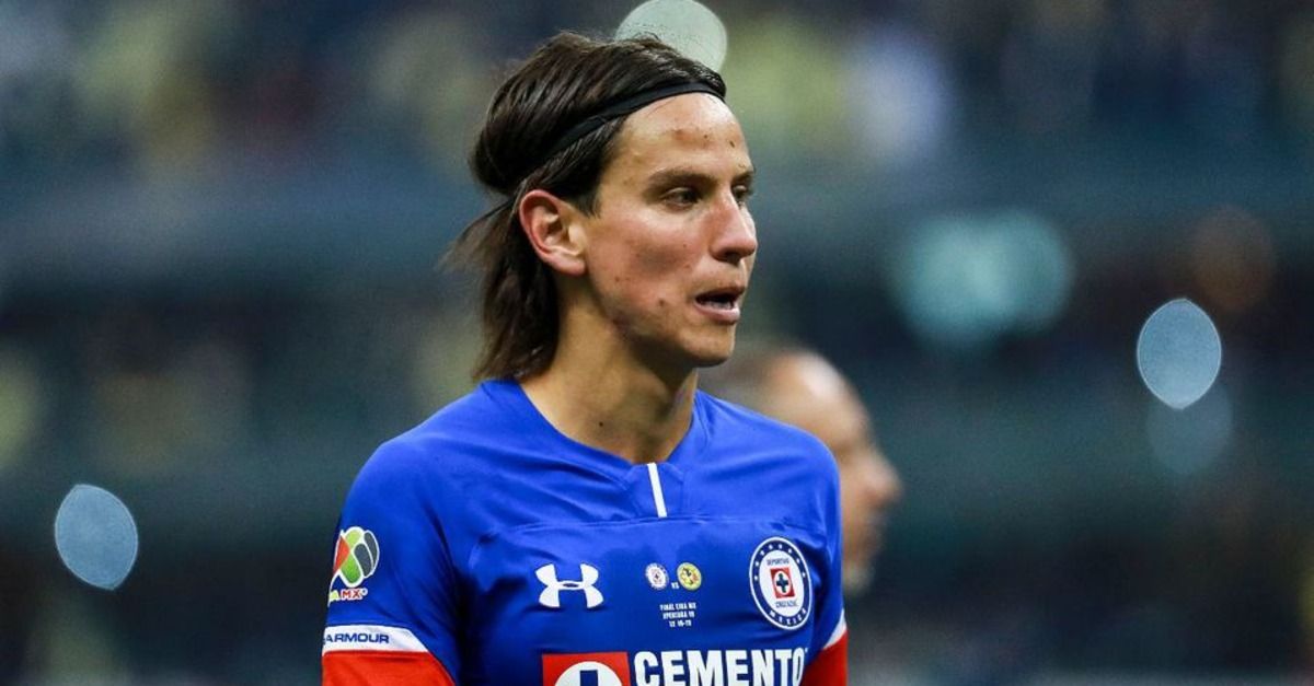 Tigres encontró a su central, Igor Lichnovsky llegará a sus filas