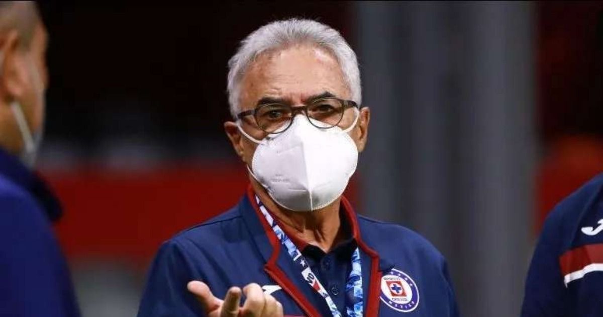 Álvaro Dávila deja Cruz Azul y es relevado por Jaime Ordiales