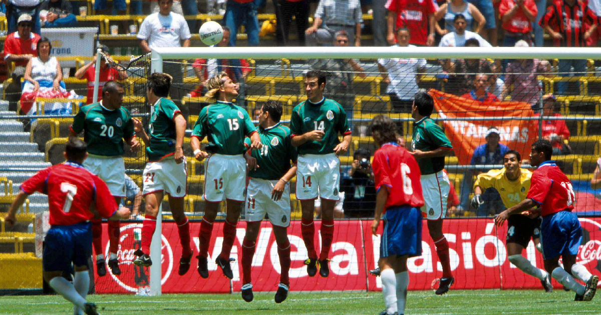 Los ocho tiros a los postes que llevaron a México al Mundial de 2002
