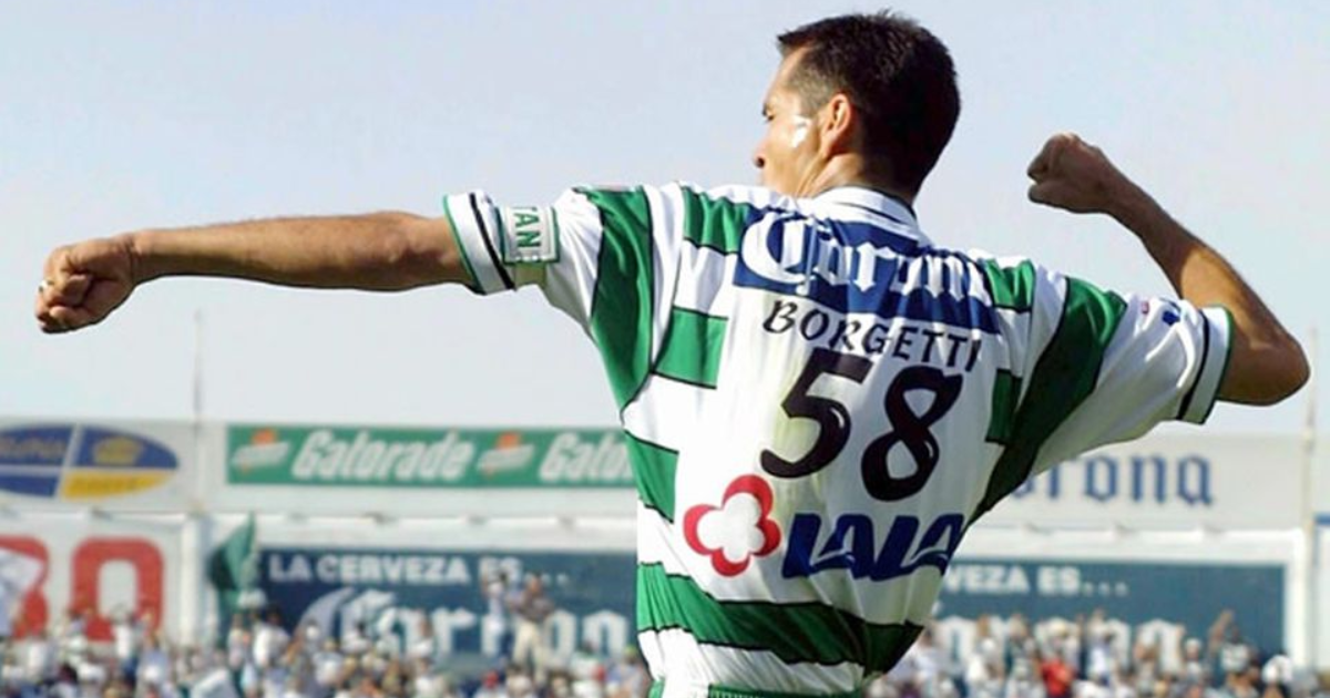 La vez que un mexicano fue el segundo máximo goleador mundial en un año